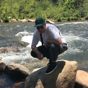 Meet your Posher, Robert